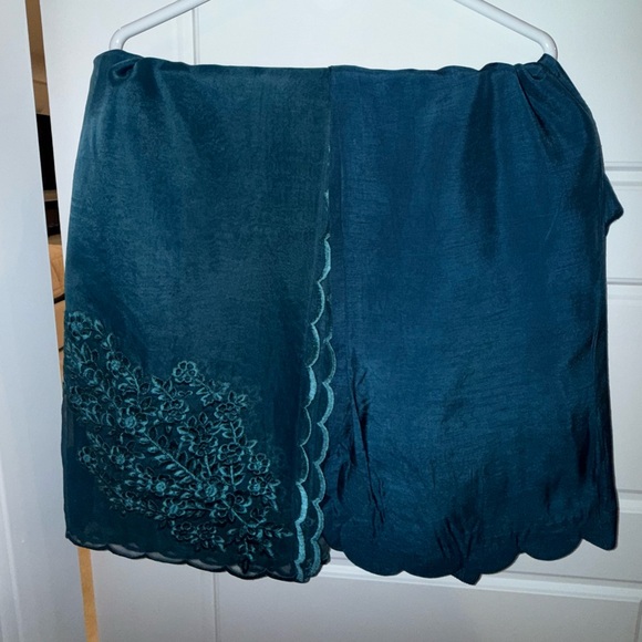 AJR Raw Silk Pakistani Shalwar Kameez - Picture 4 of 4